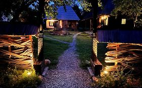 Village Hotel Maramures